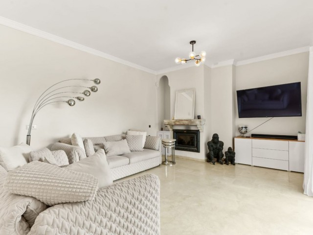 3 Bedrooms Villa in Estepona