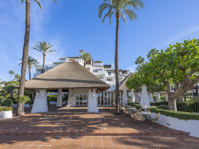 3 Bedrooms Apartment in New Golden Mile