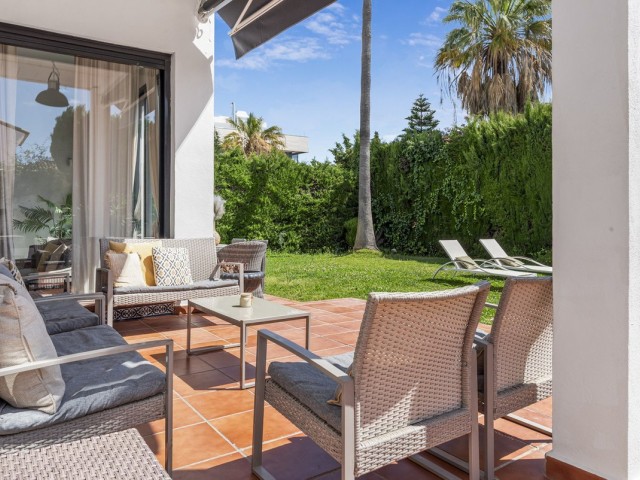 6 Bedrooms Villa in Nueva Andalucía