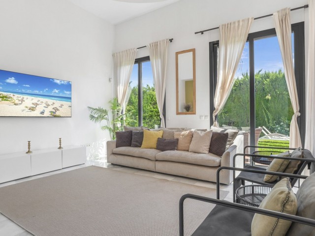 6 Bedrooms Villa in Nueva Andalucía