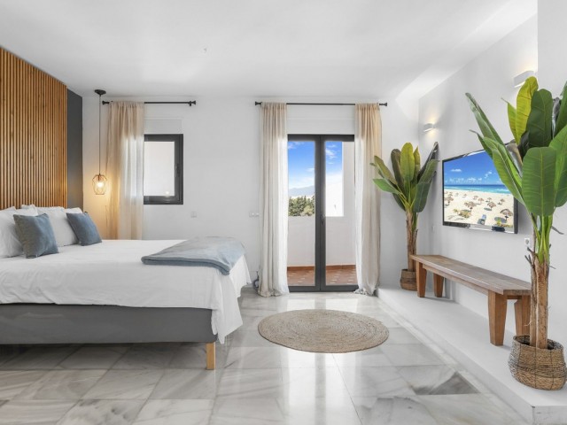 6 Bedrooms Villa in Nueva Andalucía