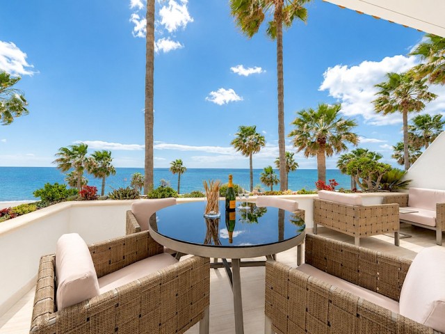 2 Bedrooms Apartment in New Golden Mile