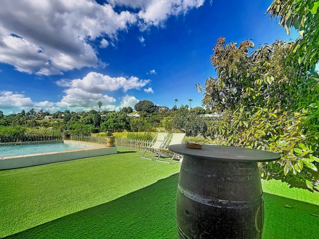 Villa avec 3 Chambres  à Estepona