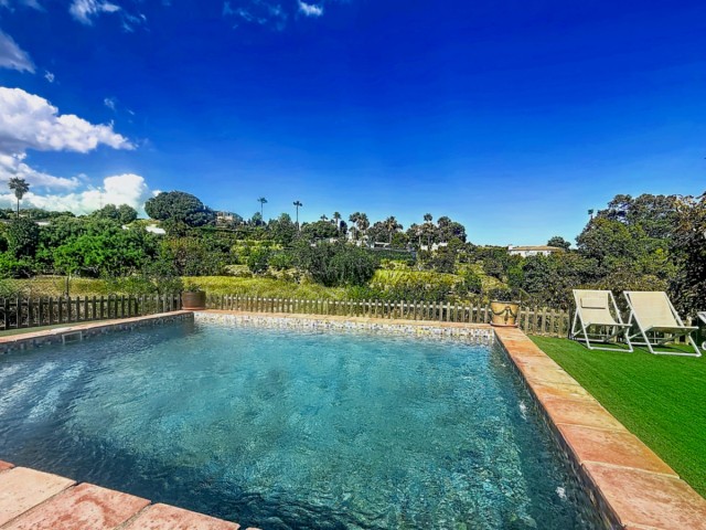 3 Bedrooms Villa in Estepona