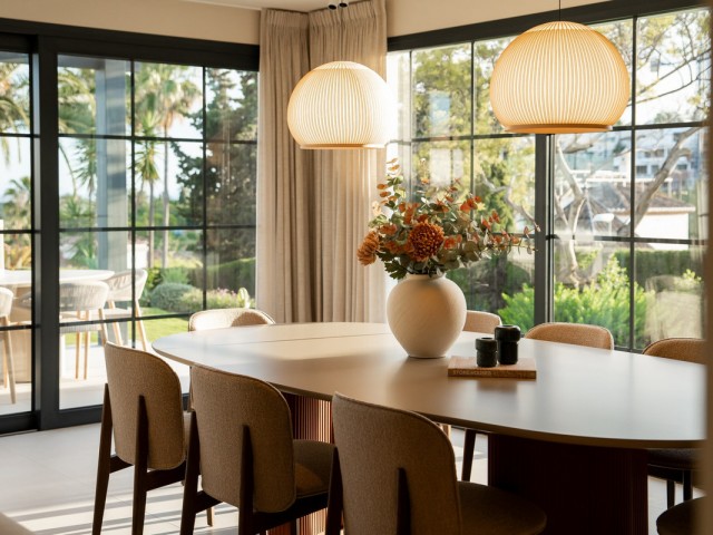 4 Bedrooms Villa in Benahavís