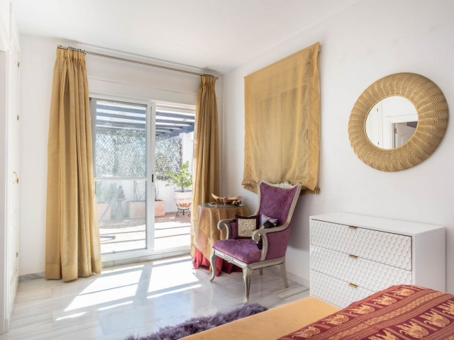 2 Bedrooms Apartment in Nueva Andalucía