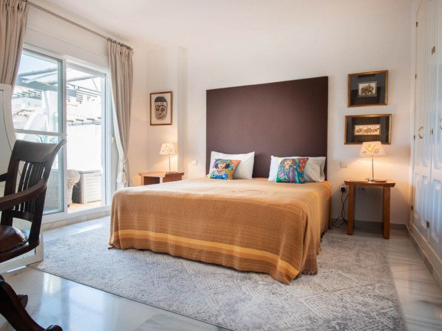2 Bedrooms Apartment in Nueva Andalucía