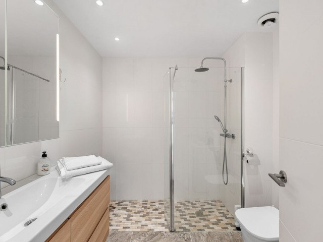 2 Bedrooms Apartment in Nueva Andalucía