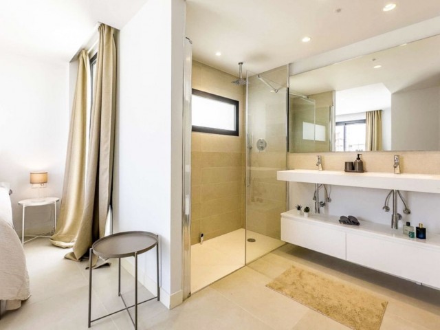 2 Bedrooms Apartment in Fuengirola