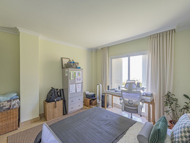 Apartamento con 3 Dormitorios  en La Mairena