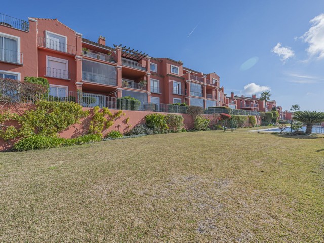 Apartamento con 3 Dormitorios  en La Mairena