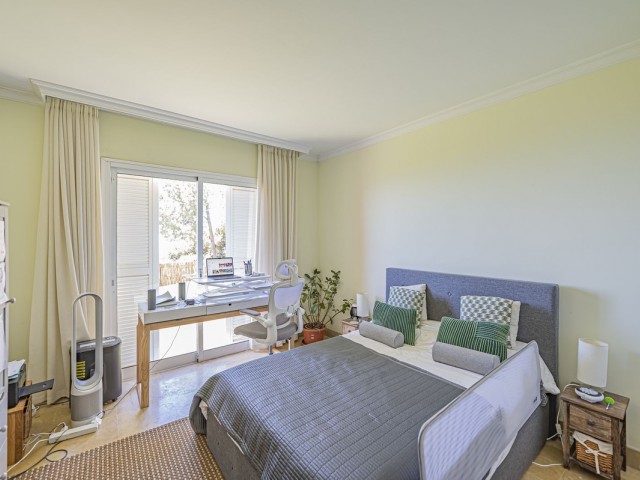 Apartamento con 3 Dormitorios  en La Mairena