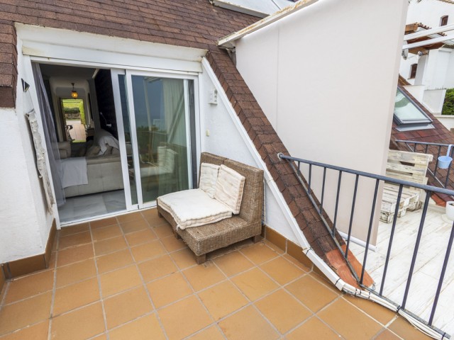 3 Bedrooms Townhouse in Estepona