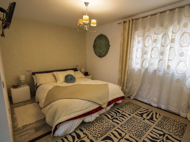 Maison mitoyenne avec 3 Chambres  à Estepona