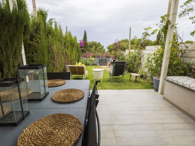 Maison mitoyenne avec 3 Chambres  à Estepona