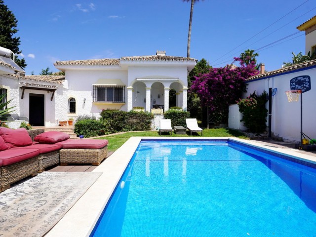 4 Soveroms Villa i Sierrezuela