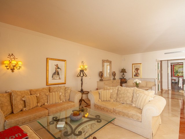 2 Bedrooms Apartment in Bahía de Marbella
