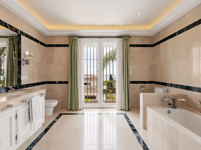 5 Bedrooms Villa in Sierra Blanca