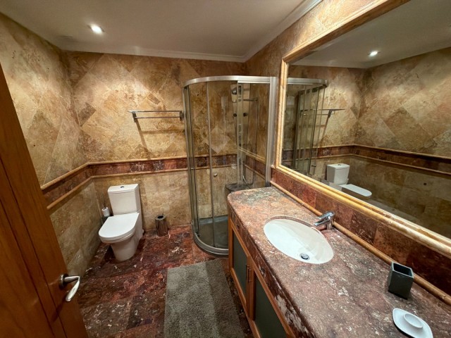 3 Schlafzimmer Apartment in Puerto Banús