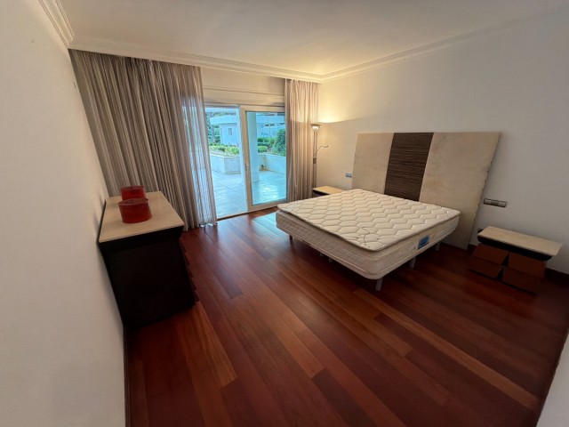 3 Schlafzimmer Apartment in Puerto Banús