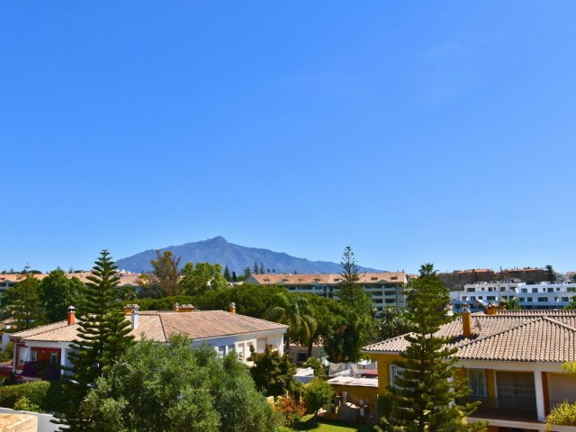 6 Bedrooms Villa in Guadalmina Alta