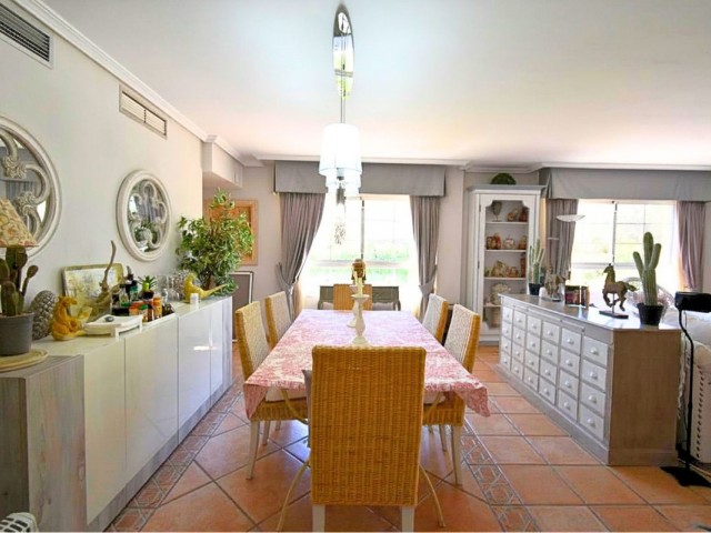 6 Bedrooms Villa in Guadalmina Alta