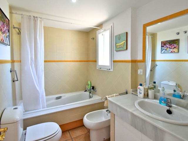 6 Bedrooms Villa in Guadalmina Alta