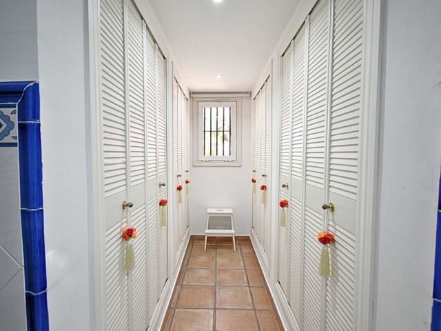 6 Bedrooms Villa in Guadalmina Alta