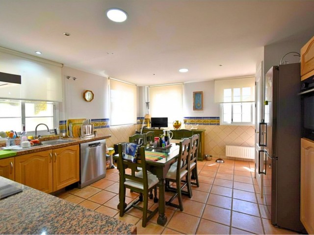 6 Bedrooms Villa in Guadalmina Alta