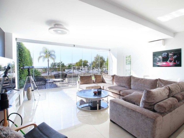 4 Bedrooms Townhouse in Marbella