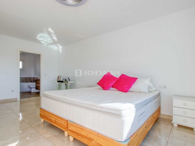4 Bedrooms Townhouse in Marbella