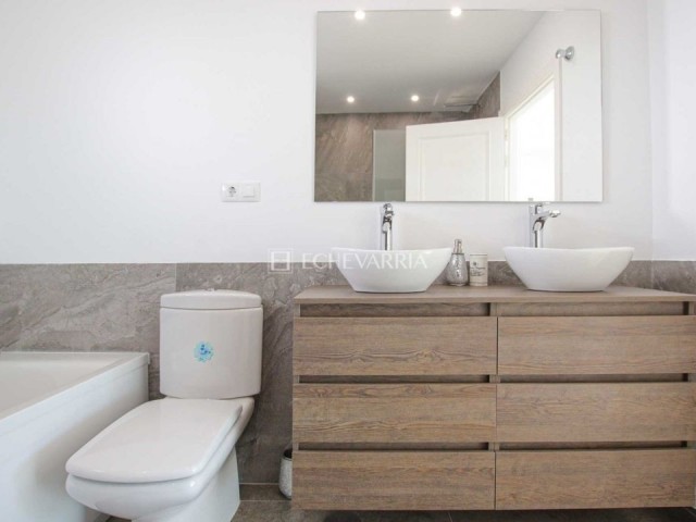 4 Bedrooms Townhouse in Marbella