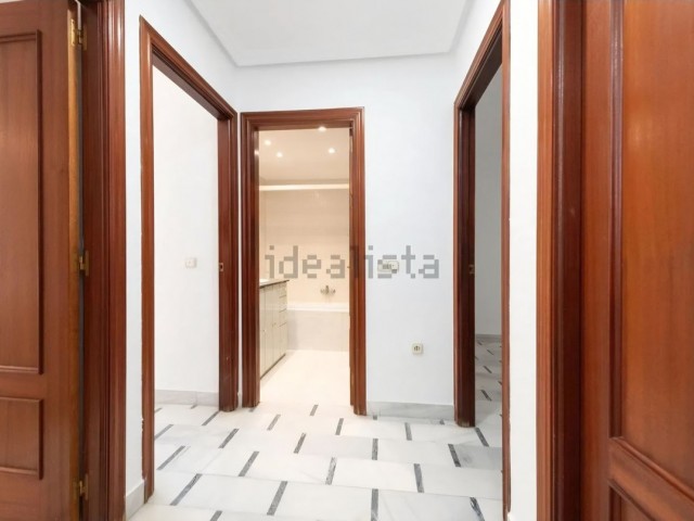4 Bedrooms Apartment in Málaga Centro