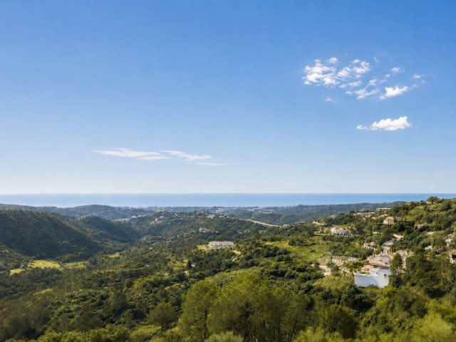 5 Bedrooms Villa in Benahavís