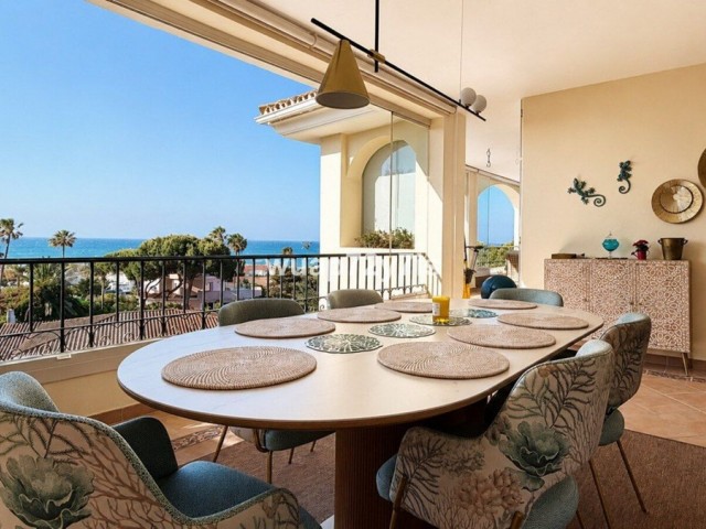 Penthouse, Elviria