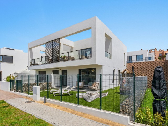 Villa Riviera del Sol - R5389777
