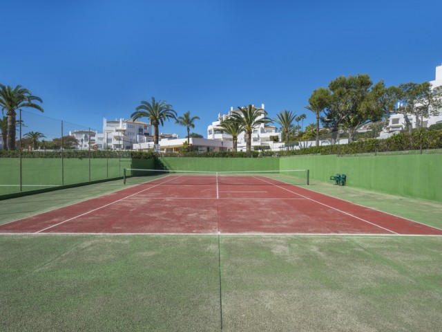 2 Schlafzimmer Apartment in Elviria