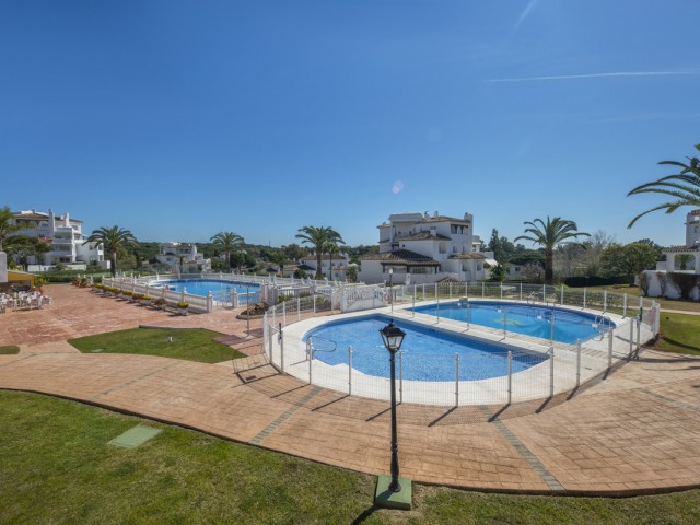 2 Schlafzimmer Apartment in Elviria
