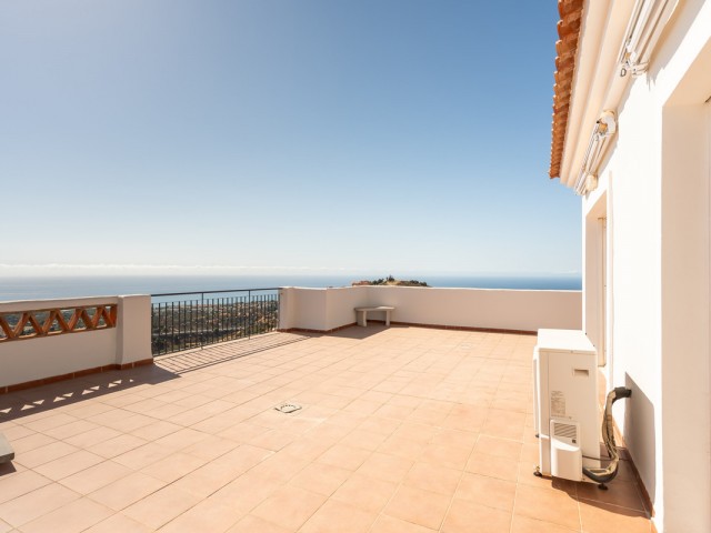 Penthouse in Calahonda