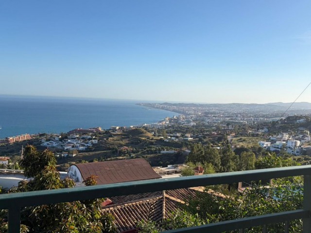 4 Bedrooms Villa in Benalmadena
