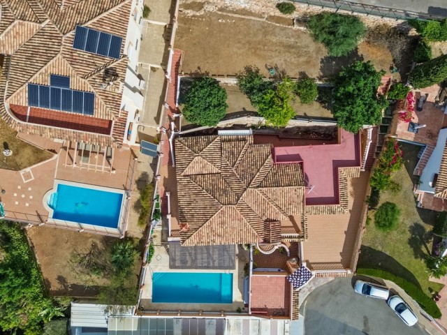 4 Bedrooms Villa in Benalmadena