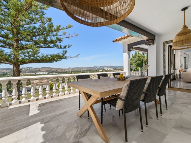 6 Bedrooms Villa in Mijas