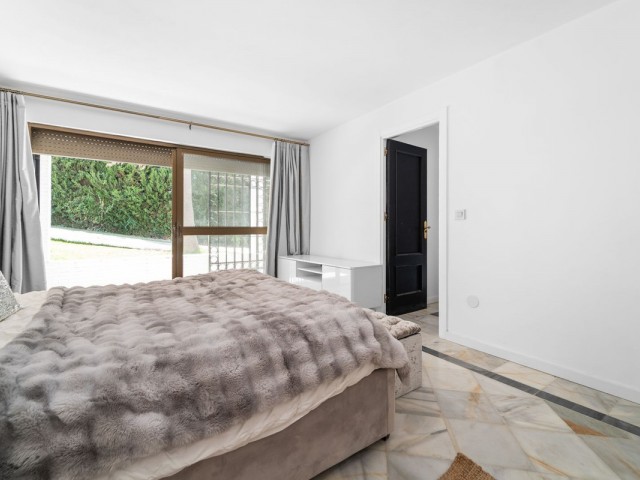 6 Bedrooms Villa in Mijas