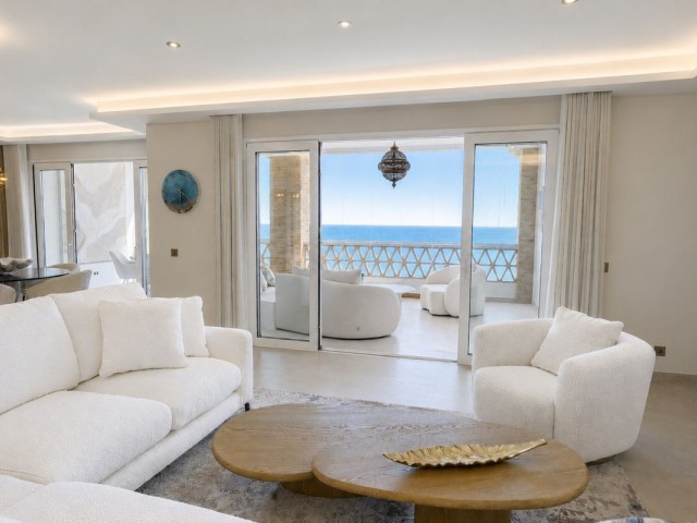 3 Bedrooms Apartment in Casares Playa