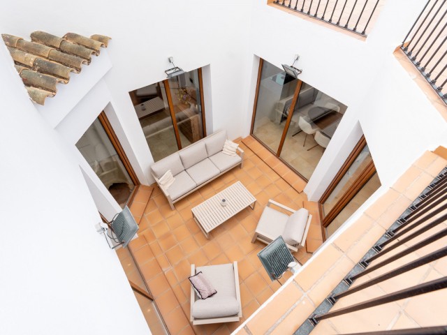 4 Bedrooms Villa in Estepona