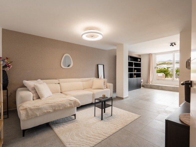4 Bedrooms Villa in Estepona