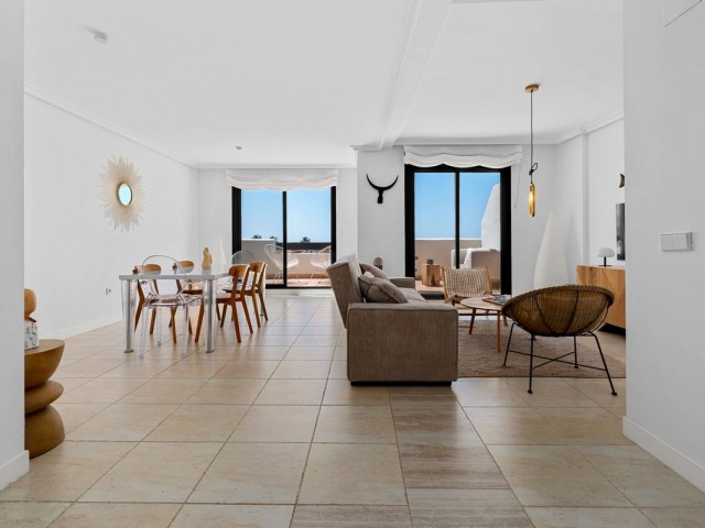Maison mitoyenne avec 3 Chambres  à Estepona