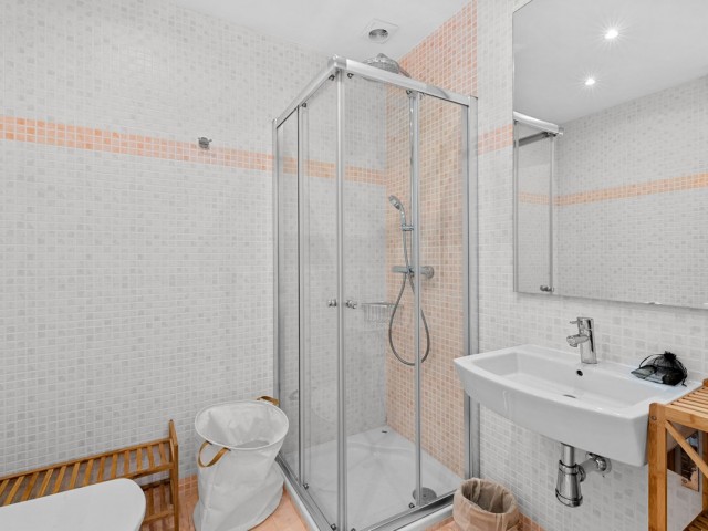 Maison mitoyenne avec 3 Chambres  à Estepona