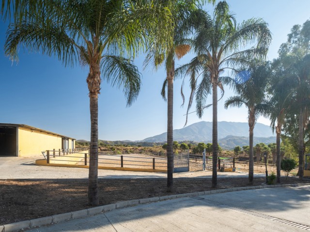 6 Bedrooms Villa in Mijas Costa