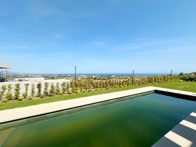 3 Bedrooms Villa in Benahavís